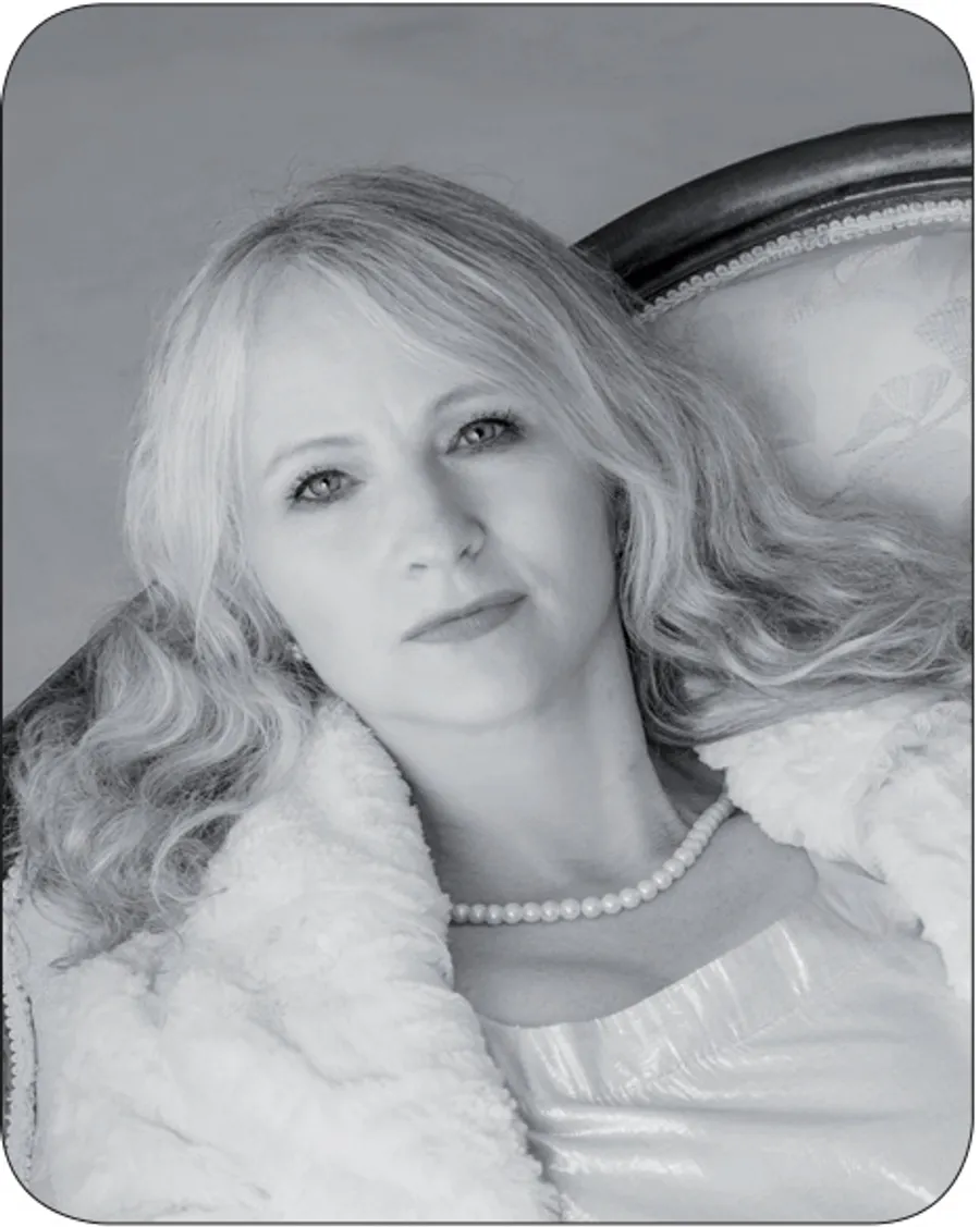 Hauser Adrienne portré